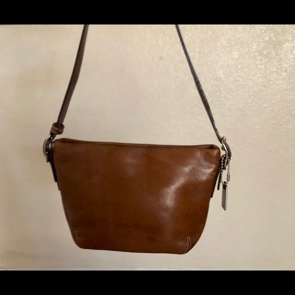 Small brown leather coach shoulder/wristlet bag - Picture 2 of 7